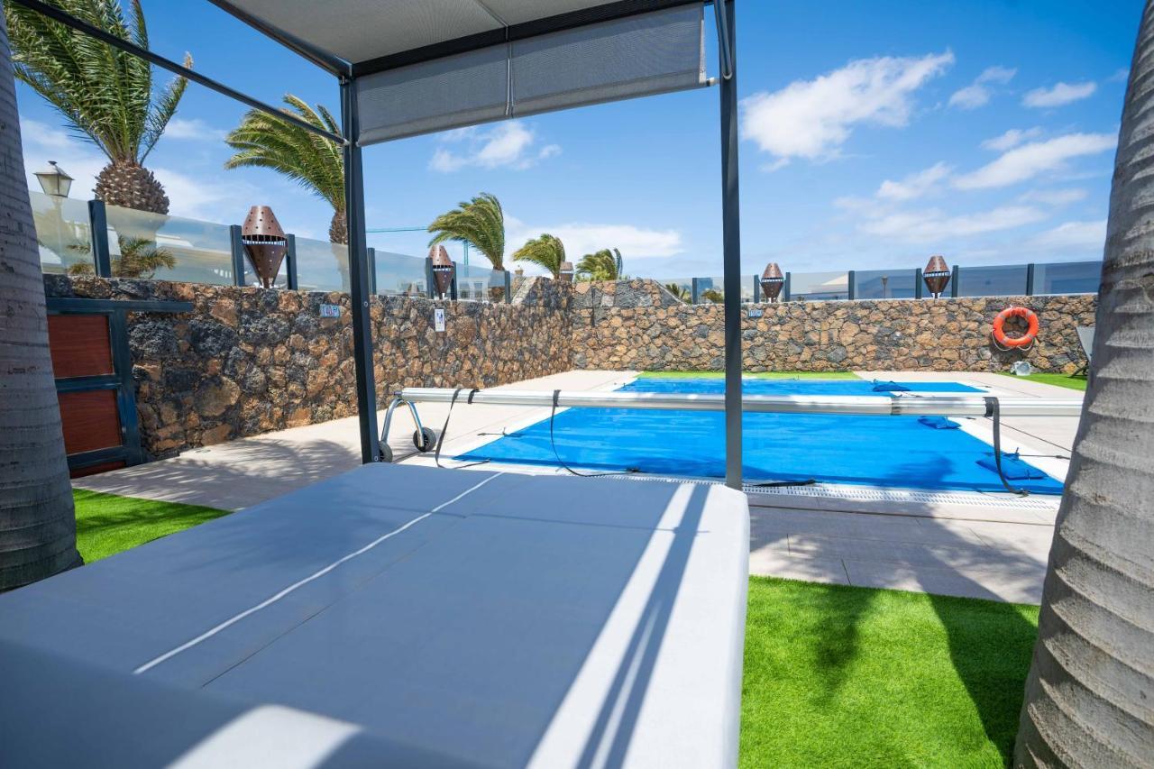 Sea Breeze Villas Lapa And Claca Playa Blanca  Kültér fotó