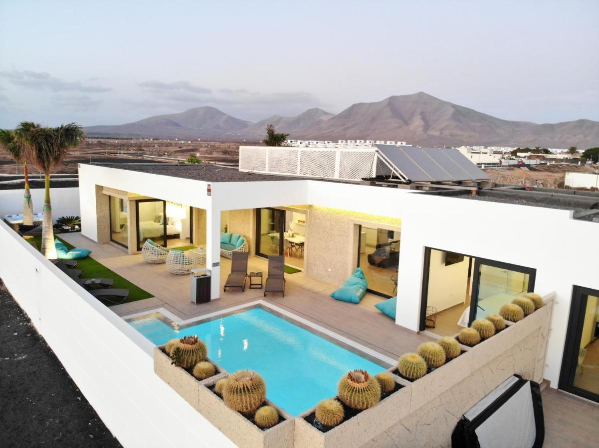 Sea Breeze Villas Lapa And Claca Playa Blanca  Kültér fotó