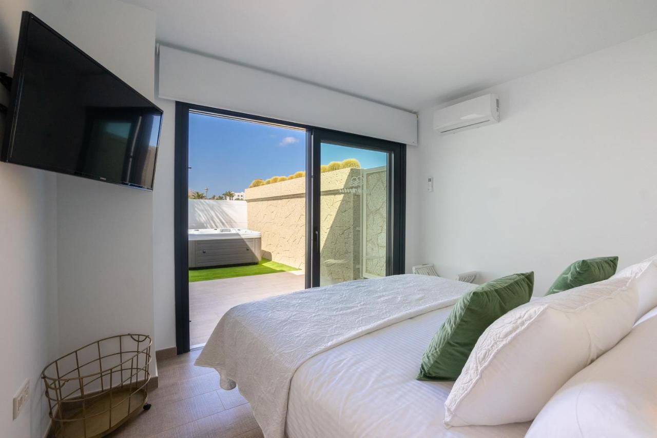 Sea Breeze Villas Lapa And Claca Playa Blanca  Kültér fotó